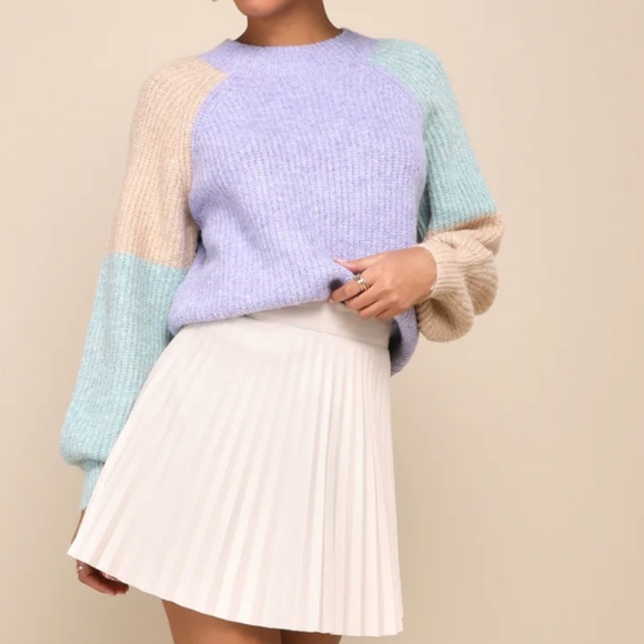 Colorblock Women's Sweater. Lulu’s women’s size small.. - Picture 1 of 7